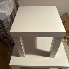 IKEA 大小テーブルの画像