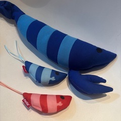 けりぐるみ エビ 大小セットの画像