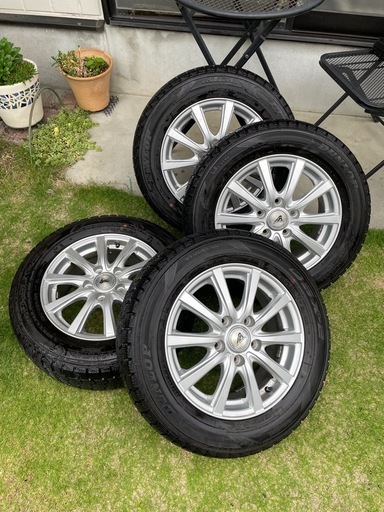 ダンロップ　スタッドレスタイヤ　ホイールセット