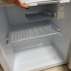 アビテラックス １ドアノンフロン冷蔵庫 AR-452-Wの画像