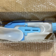 尿器  女性専用  コ・ボレーヌ 女性用尿器 600cc 洗浄ブラシ付　S141　乳白色尿器　（ピップ）の画像