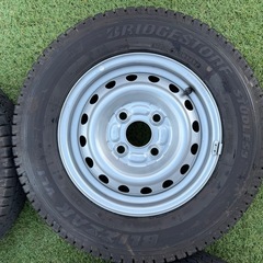 スタッドレススチールセット　145R12 LT 6PR ブリヂストン　ブリザックの画像