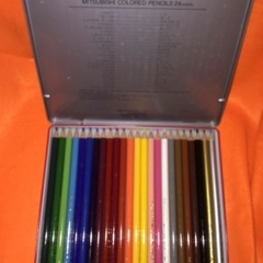 新品の色鉛筆の画像