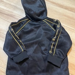 champion✨ベビーパーカー✨ロゴ入り✨の画像
