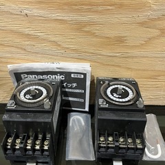 パナソニック(Panasonic) タイムスイッチ TB15601K×2の画像