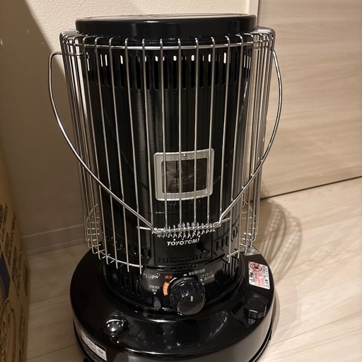 新品　未使用　25年　TOYOTOMI KS-67H 石油ストーブ ブラック