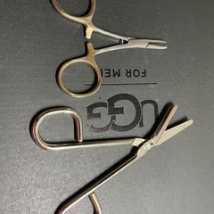 渓流釣り道具、つかみ、ハサミ。の画像