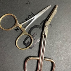 渓流釣り道具、つかみ、ハサミ。の画像