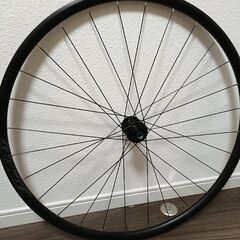 新品未使用！MERIDA完成車外し品 700C アルミホイール前後セット　チューブレス対応の画像