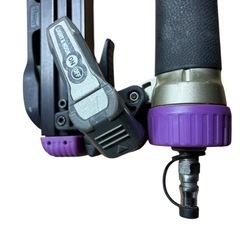 日立工機 HITACHI 25mm 常圧タッカ N2504Mの画像