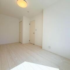 🉐敷礼無料!敷金・礼金0円 設備充実の新築物件、コンビニまで徒歩3分