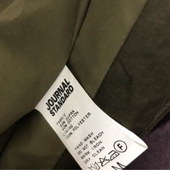 ジャーナルスタンダードのシックなミリタリージャケットMの画像