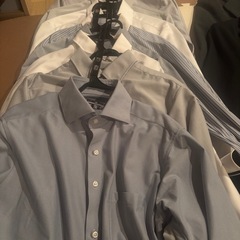 ユニクロ　感動パンツ　ジャケット　ワイシャツ　ネクタイ　まとめ売りの画像