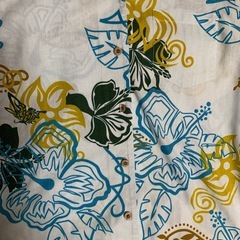 かりゆしウェア　レディースLLサイズの画像