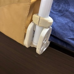 ベッドガード ベージュの画像