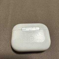 airpods pro ケースのみ　lightning の画像