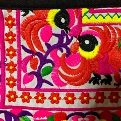 ⑧【未使用品】アジアン⭐︎モン族刺繍ポーチの画像