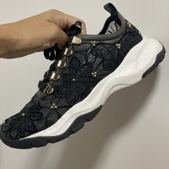 RANDAのフラワー刺繍スニーカーです☺️の画像