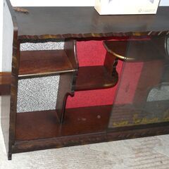 無料配達します🚚昭和レトロ💖高級吊り棚💖壁掛けグラスキャビネット💖の画像