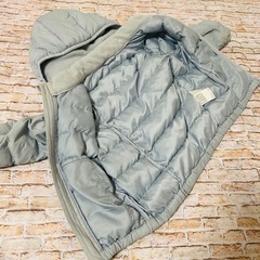 【UNIQLO・90サイズ】ウルトラライトダウンジャケット　フード付きの画像