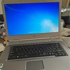 古いノートPC の画像