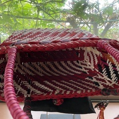 クラフトバンド　手提げ籠　ポーチ　ハンドメイド　ポーチのおまけ付 バッグの画像