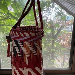 クラフトバンド　手提げ籠　ポーチ　ハンドメイド　ポーチのおまけ付 バッグの画像