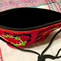 ⑫【新品未使用】アジアン⭐︎モン族刺繍ミニポシェットの画像