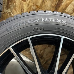 スタッドレス　17インチ　ダンロップ　215/60R17の画像
