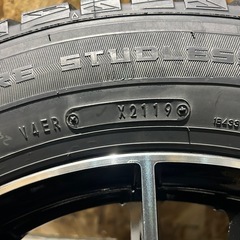スタッドレス　17インチ　ダンロップ　215/60R17の画像