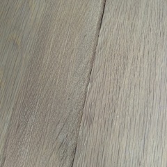 ダイニングテーブルの画像