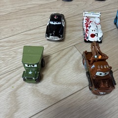 トミカ　カーズ
の画像