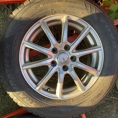 215/65/R15スタットレスアルミタイヤの画像