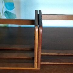 ブックエンド（94x19x23cm位）拡張時34が62cmの画像