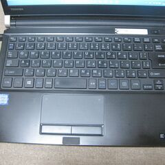 ３台目コンパクト Win11 Pro 最新バージョン25H2 東芝 TOSHIBA dynabook R73/M Core  i3-7100U  メモリ4GB SSD128GB Office Bluetooth DVDドライブ 無線の画像