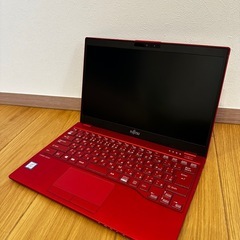 【美品】赤が映える！富士通 LIFEBOOK UH i7 / S...