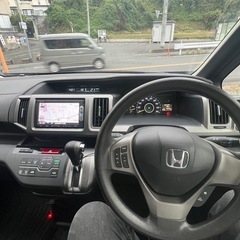 【車検超長い！令和10年1月まで】ホンダステップワゴン８人乗りの画像