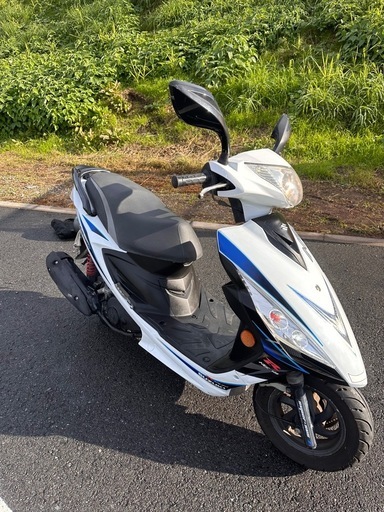 スズキ　GSR125NEX  白　厚木市よりより