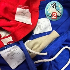 蔵王スイミング、神辺スイミング　バッグと水着、水泳帽子の5点セットの画像