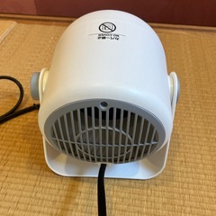 小型セラミックファンヒーター　
の画像