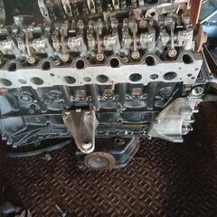 M.ベンツ124-300.4matic-エンジンブロツク.デフ販売の画像