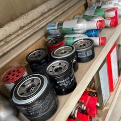 鉄くず、スプレー、缶、スクラップの画像