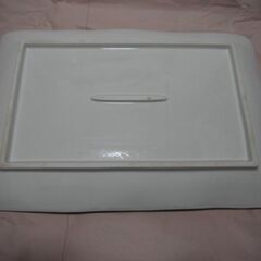 【中古】和食器　大皿　四角皿　プレート　平皿　梅模様　４２ｃｍの画像