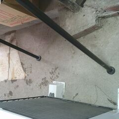 便利な洗濯機の棚「高さと棚移動楽々」の画像