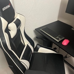 ゲーム用品　一式　ゲーミングPC ゲーミングチェア　キーボード　マウス　モニターの画像