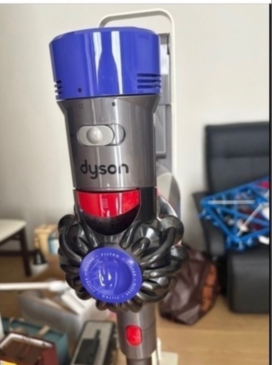 ‼️ダイソン dyson v7 fluffy定価5万‼️