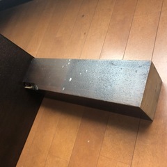 木製のテーブルの画像