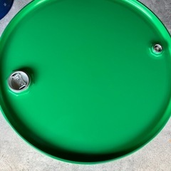 【美品】ドラム缶 鮮やかな黄緑 200L の画像