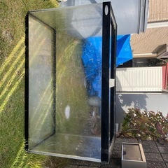 アクリル水槽の画像