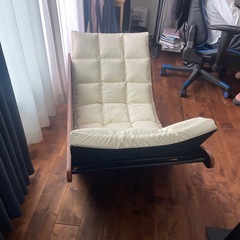 一人掛けロッキングチェア（ほぼ未使用•美品）の画像